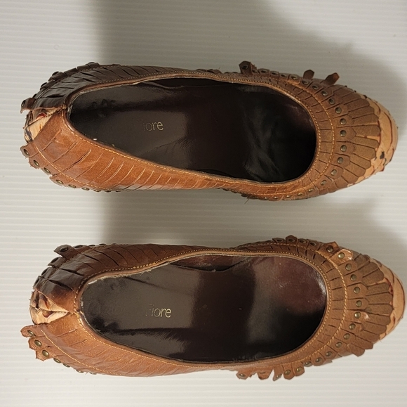 Isabella Fiore Studded Snakeskin Print Heels 7.5 - Picture 2 of 8